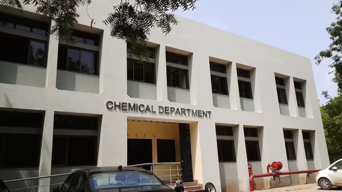 Government Polytechnic Gandhinagar department building